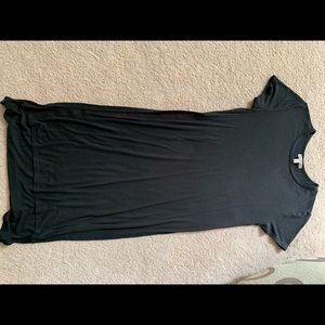 Express women’s black long t/shirt